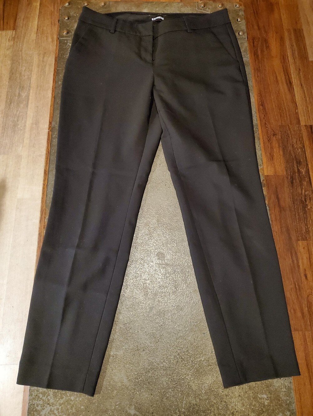 Express Women's Columnist Ankle-length Black Dress Pants - Slim Straight